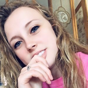 Meet your Posher, Kellie